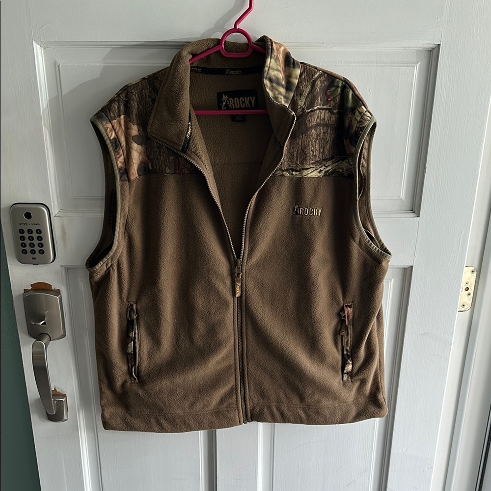 Rocky Men's Camo and Brown Vest